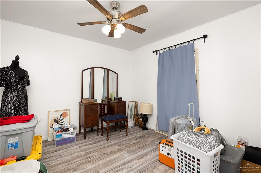 Photo 10 of 8406 Lago Vista Drive