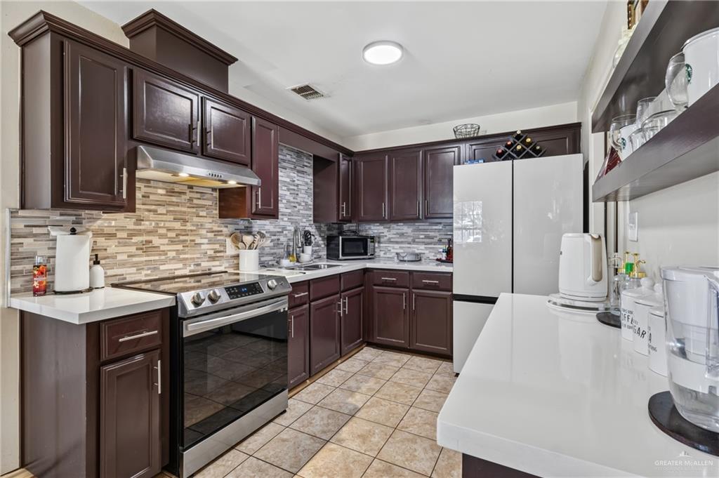 Photo 4 of 1712 Adelita Street