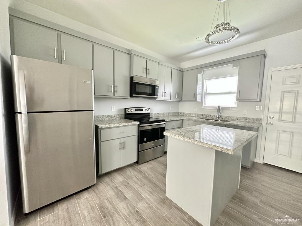 Photo 6 of 2812 Rosemary Drive #2