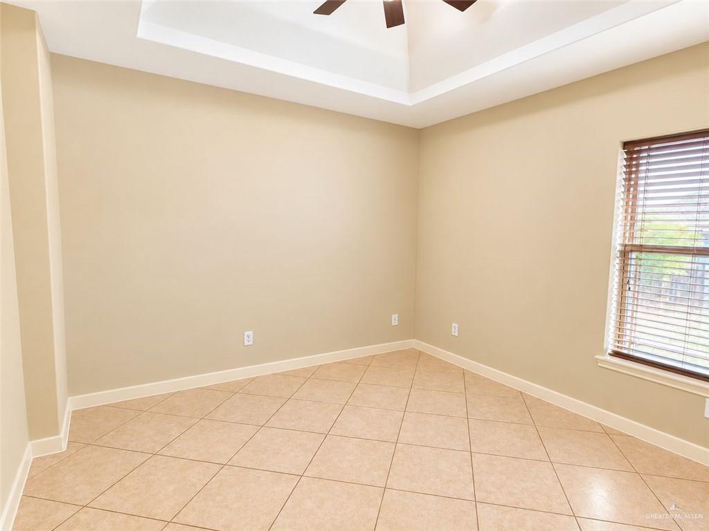 Photo 12 of 690 Bowie Street
