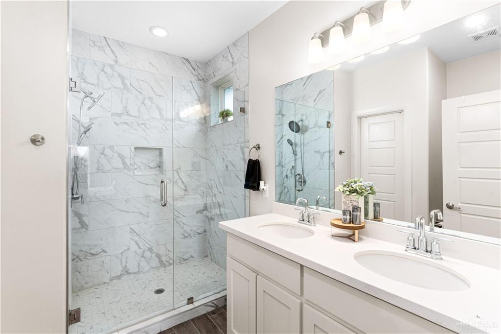 Photo 6 of 10202 14th Street