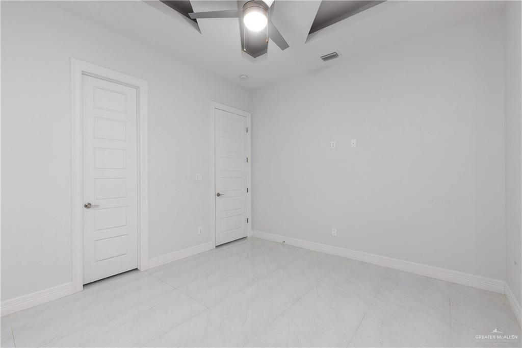 Photo 9 of 1213 Garden Ridge Avenue