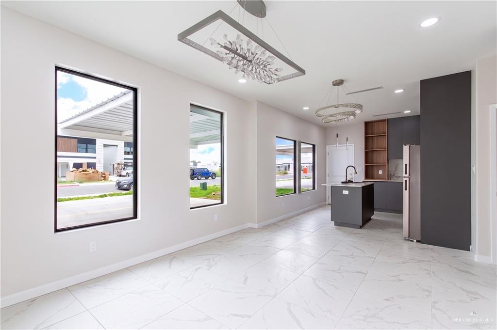 Photo 2 of 4208 Hummingbird Avenue #68