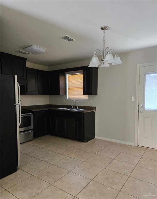 Photo 6 of 2120 Taxco Court #4