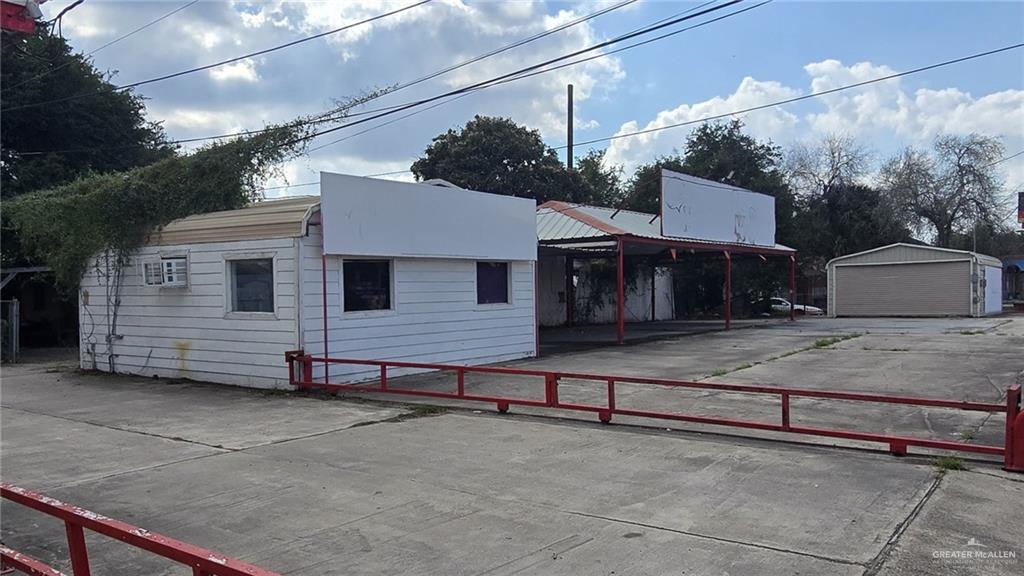Photo 13 of 1765 International Boulevard