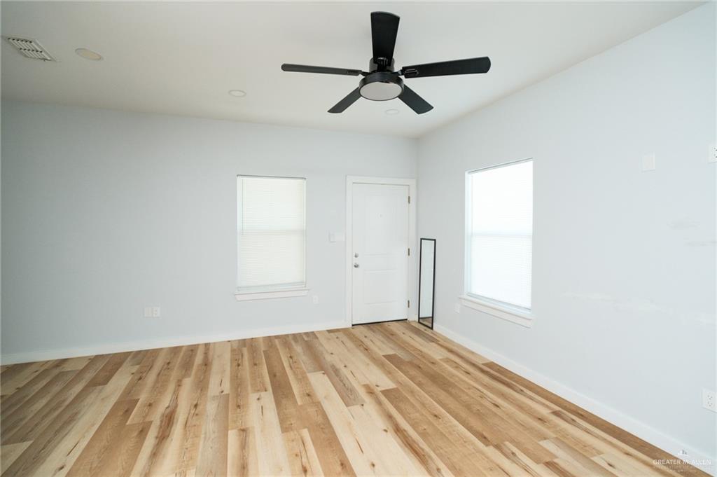 Photo 4 of 1207 Kennedy Street
