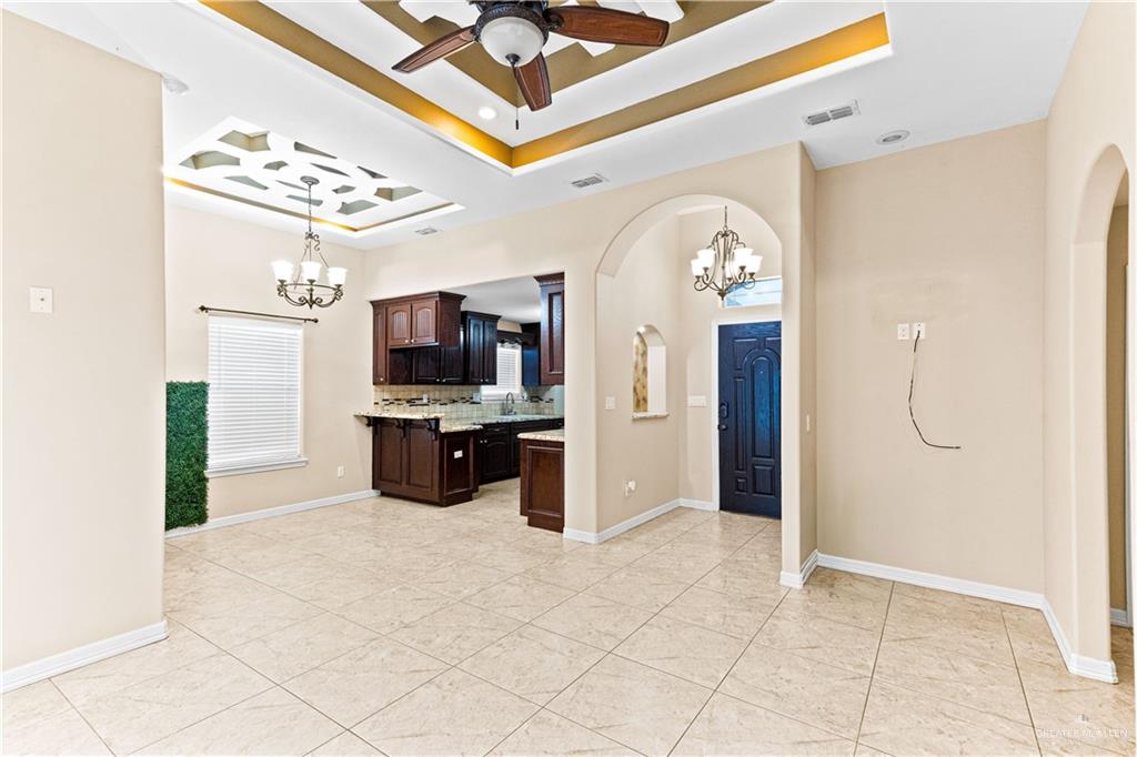 Photo 3 of 5011 Aguajito Street