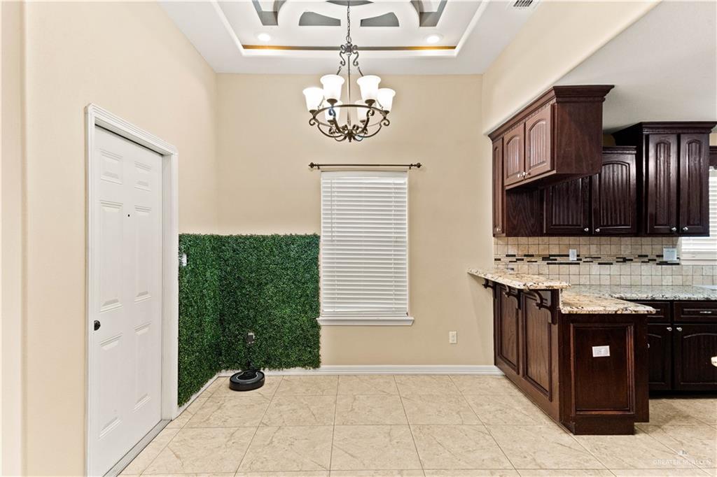Photo 5 of 5011 Aguajito Street