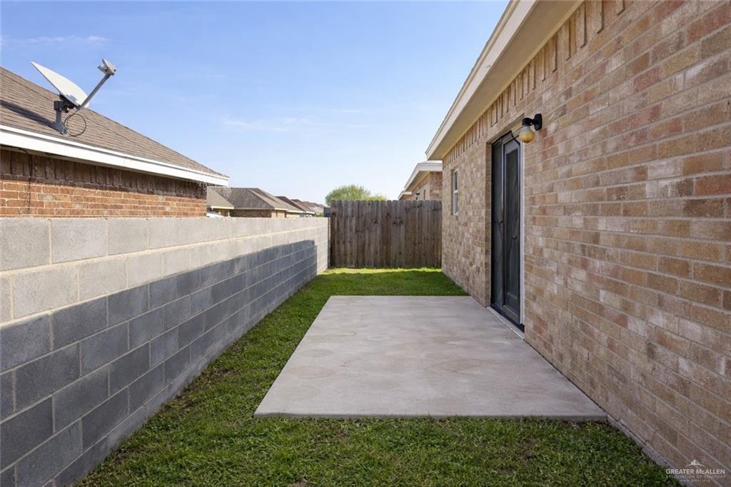 Photo 10 of 3907 Tinsley Avenue