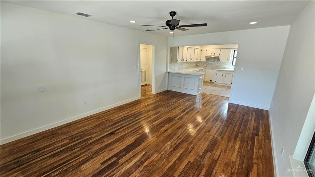 Photo 4 of 1313 Quince Avenue