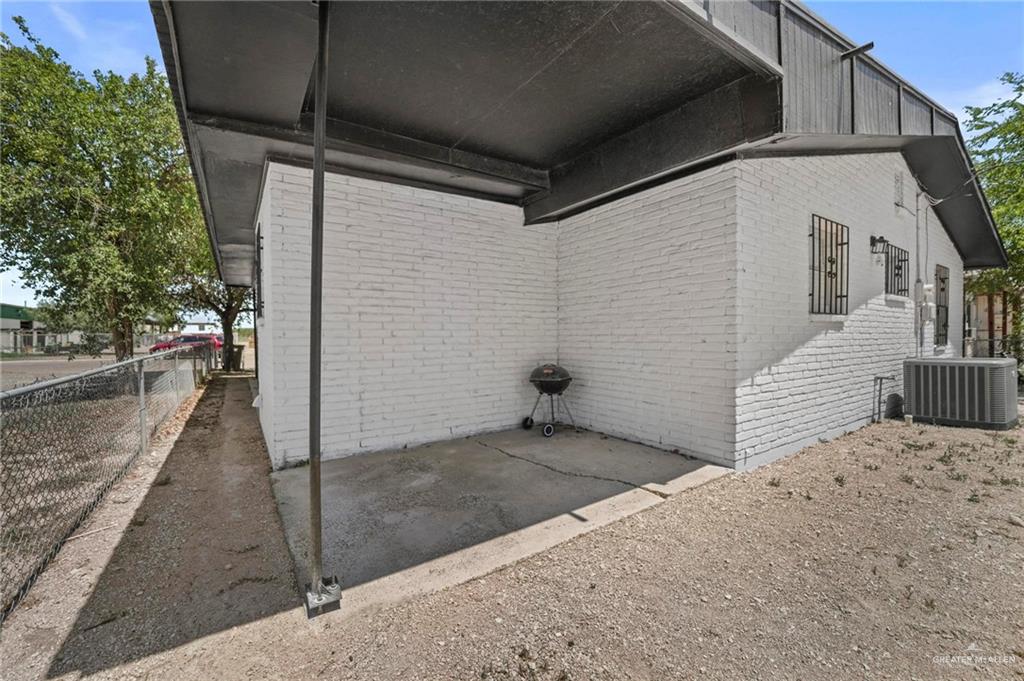 Photo 16 of 924 Garner Street