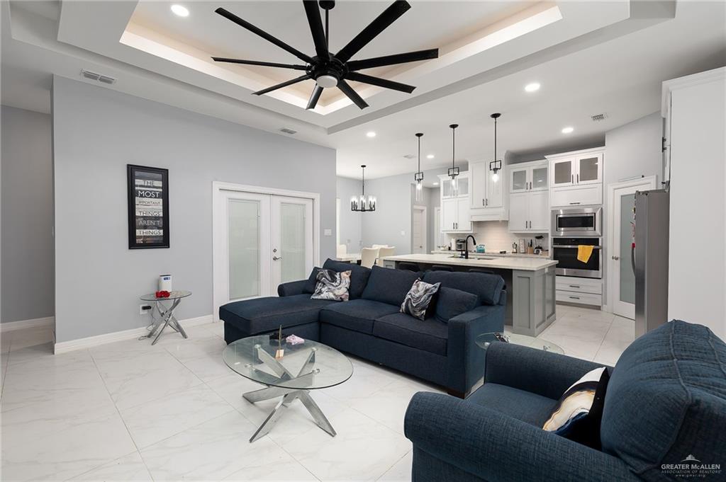 Photo 6 of 1109 Lorelai Drive