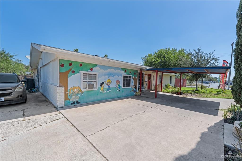 Photo 6 of 1121 Saltillo Street
