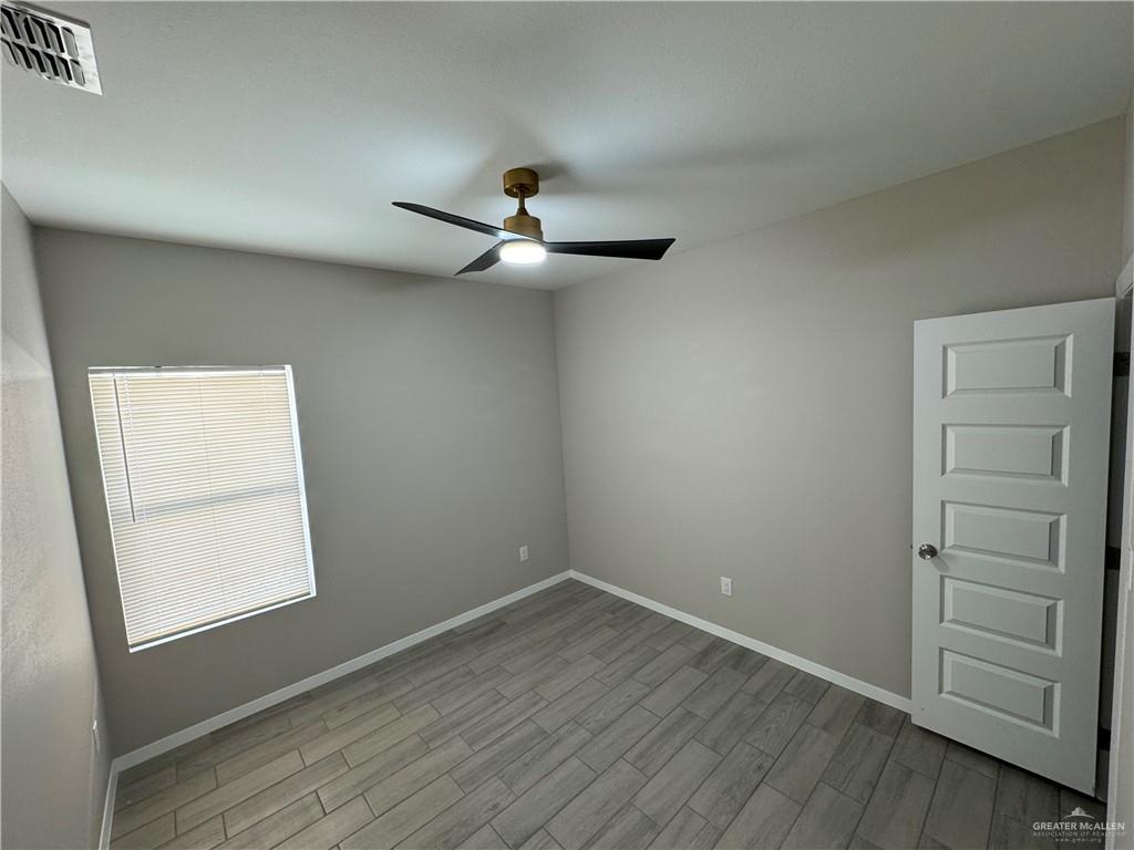 Photo 14 of 219 Diamond Avenue