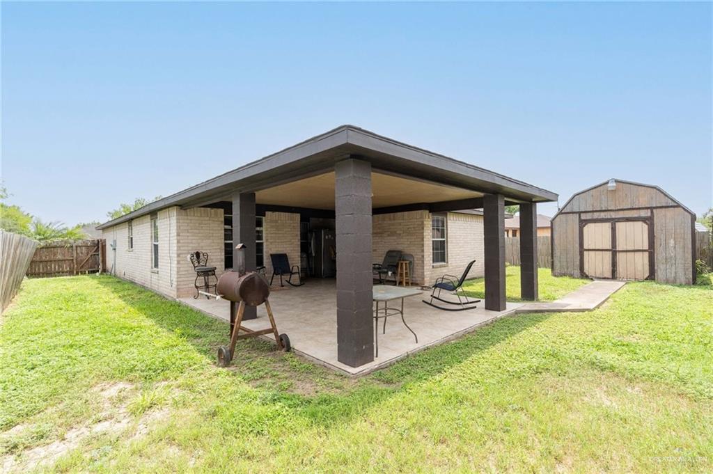 Photo 15 of 725 Carmen Street