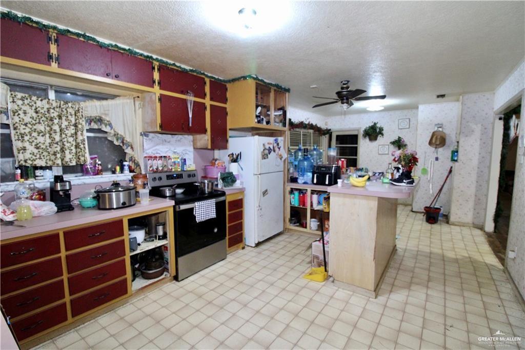 Photo 6 of 714 Mile 2 1/2 Road