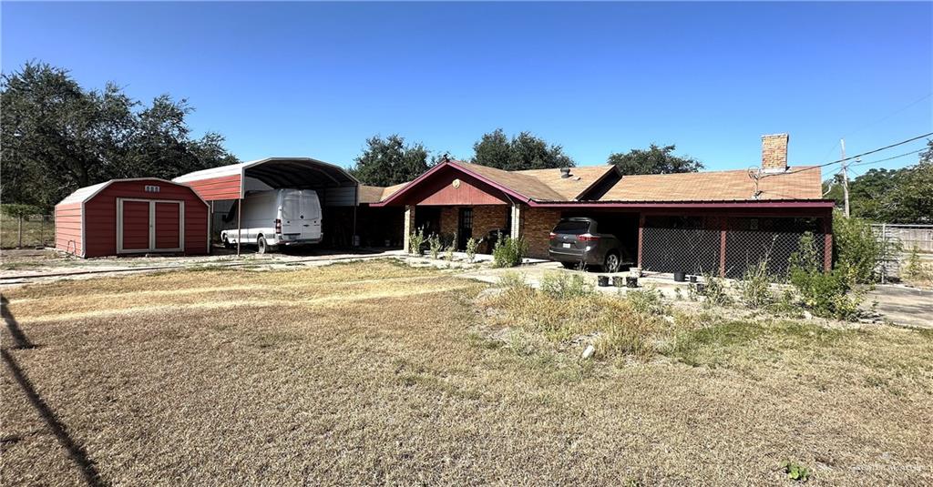 Photo 11 of 2005 Live Oak Drive