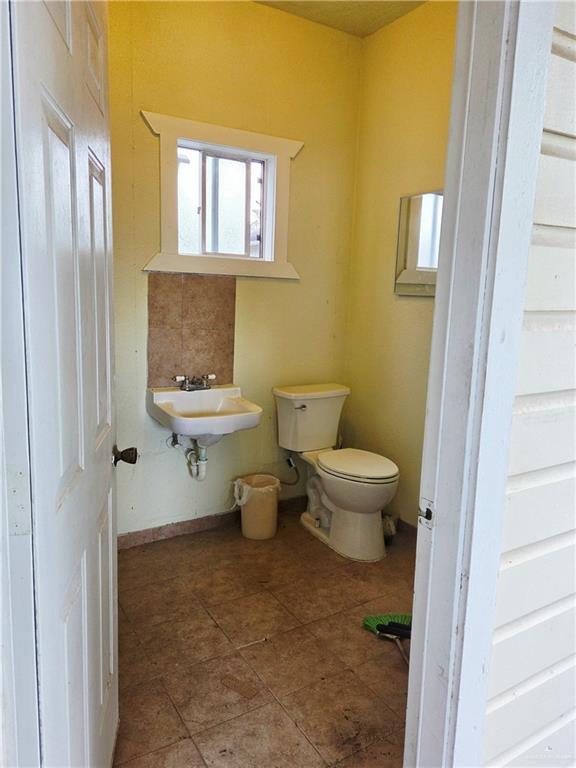 Photo 6 of 2141 Kennedy Circle