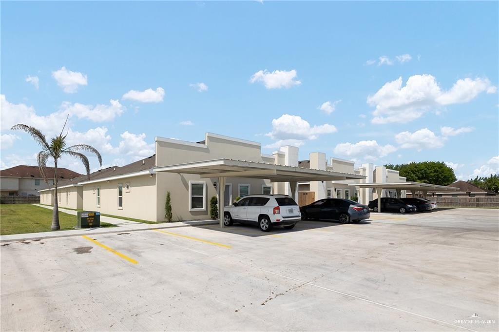 Photo 3 of 1601 Hyatt Avenue #10
