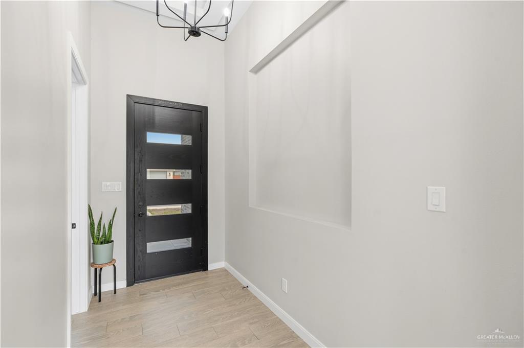 Photo 3 of 2813 Kilgore Avenue