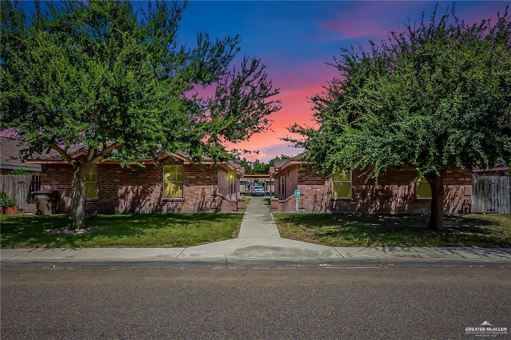 Photo 4 of 1612 Tampa Street