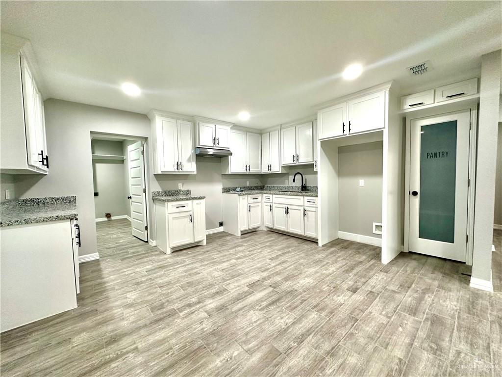 Photo 8 of 406 10th Street