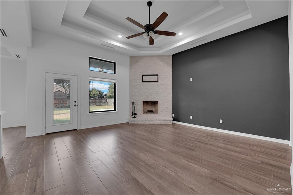 Photo 10 of 4000 Hackberry Avenue