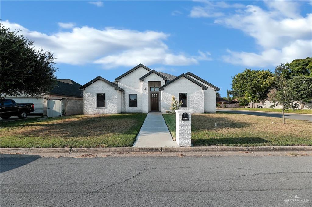 Photo 2 of 4000 Hackberry Avenue