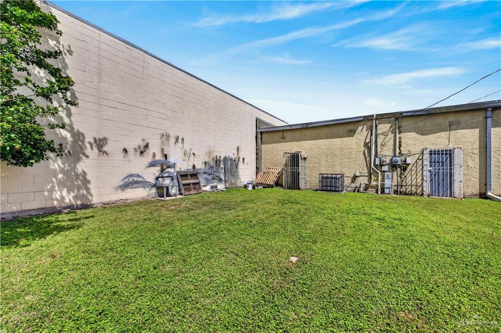 Photo 13 of 2608 Pecan Boulevard #A
