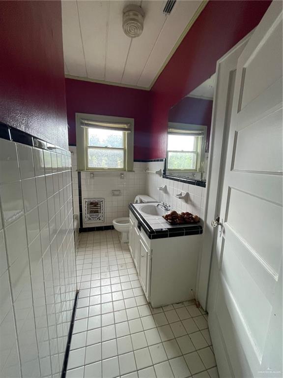 Photo 10 of 129 Jones Avenue