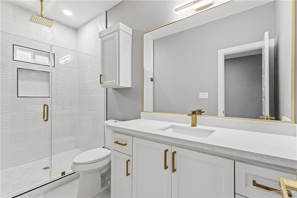 Photo 11 of 1802 Violet Drive