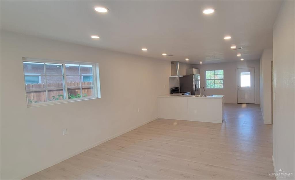 Photo 2 of 506 36th Street