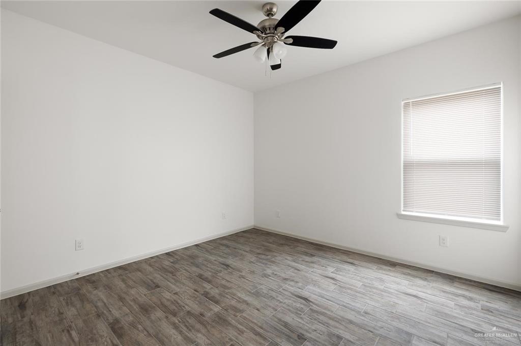 Photo 4 of 427 Frio Lane #1