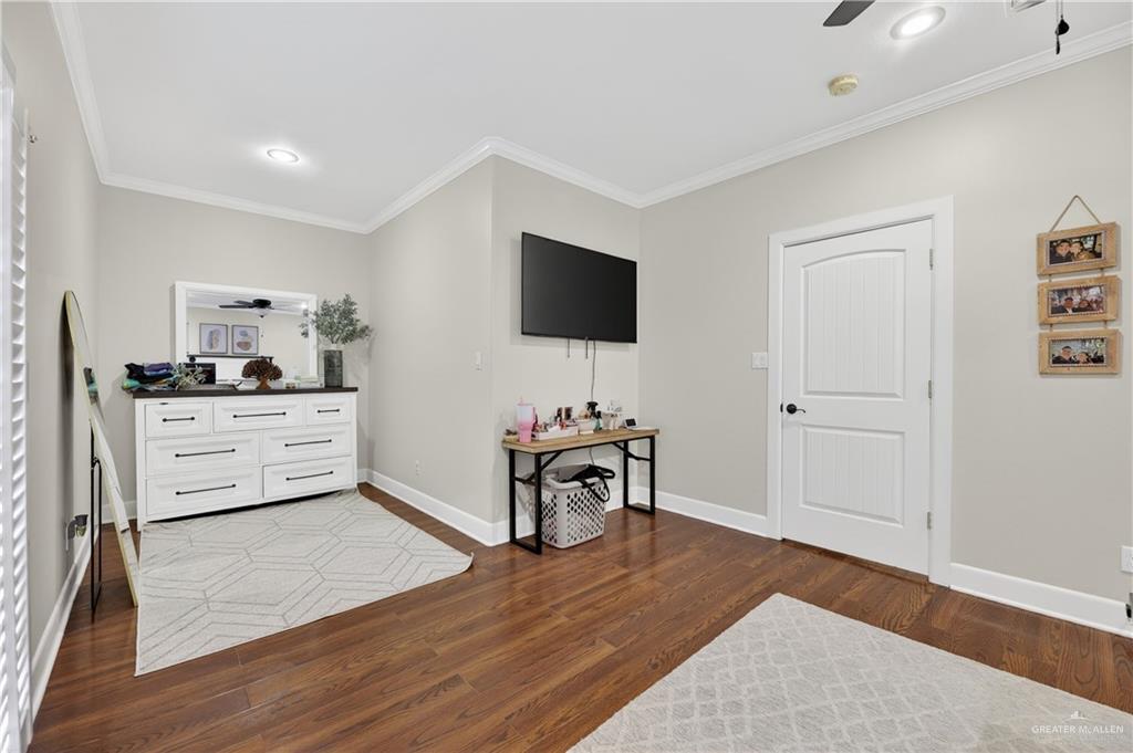 Photo 13 of 209 Robin Avenue