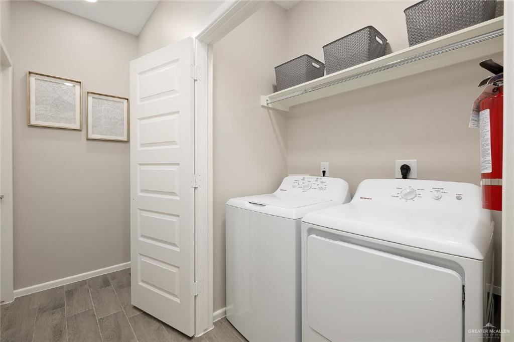 Photo 9 of 2805 Harrison Avenue #2