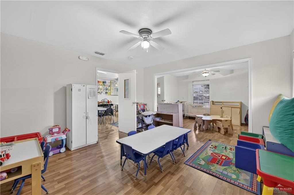 Photo 15 of 104 Roberts Avenue