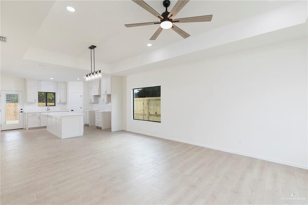Photo 2 of 818 Chapa Avenue