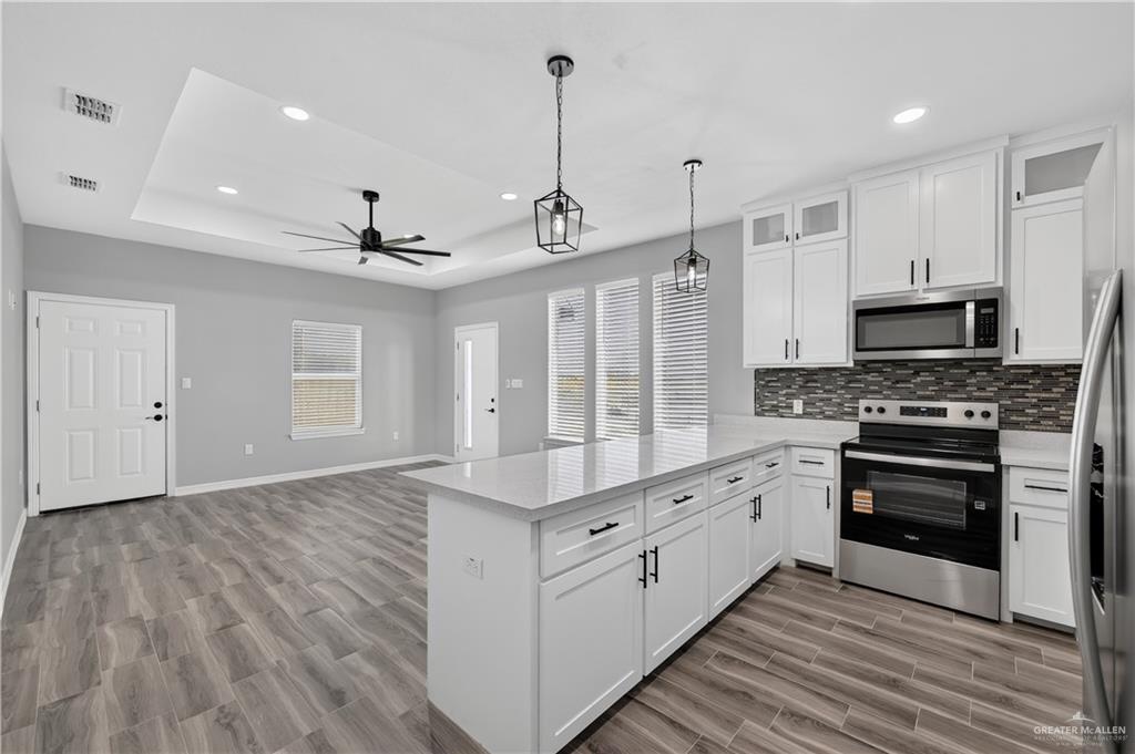 Photo 8 of 2801 Bald Cypress Avenue