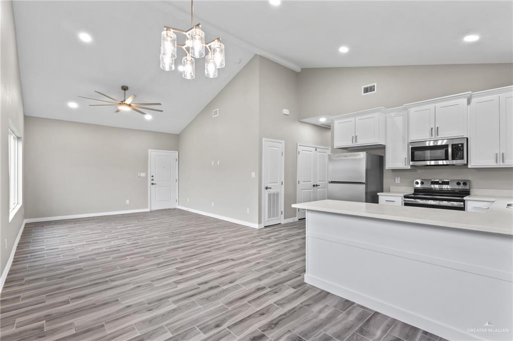 Photo 6 of 2604 Brownjay Street #2