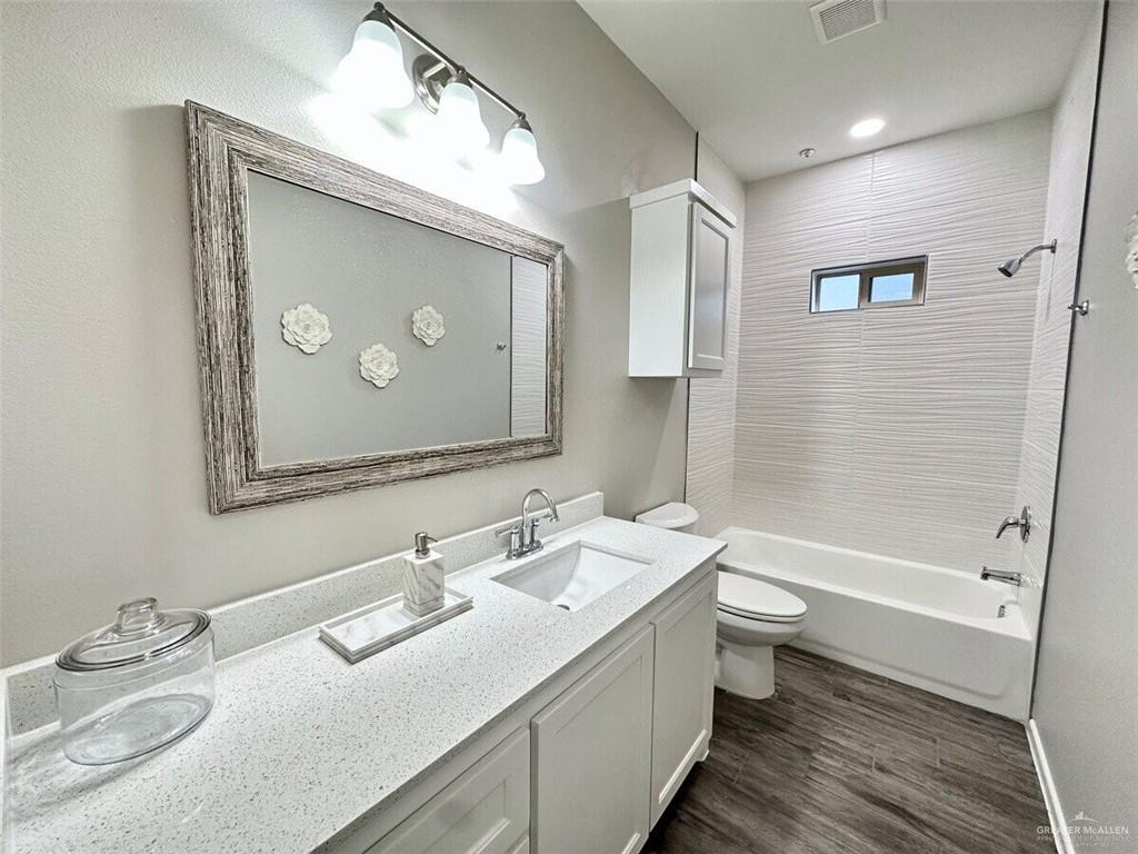 Photo 8 of 3302 Wolf Creek Avenue #3