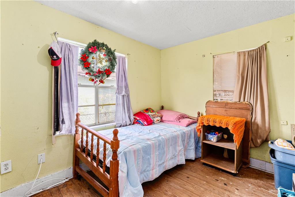 Photo 13 of 409 24th Street