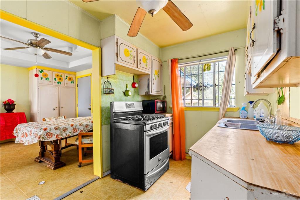 Photo 6 of 409 24th Street