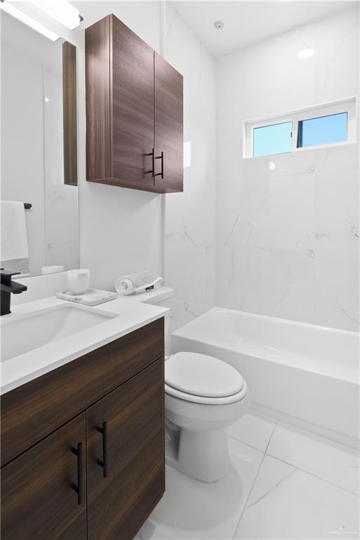 Photo 8 of 707 Coves Lane #3
