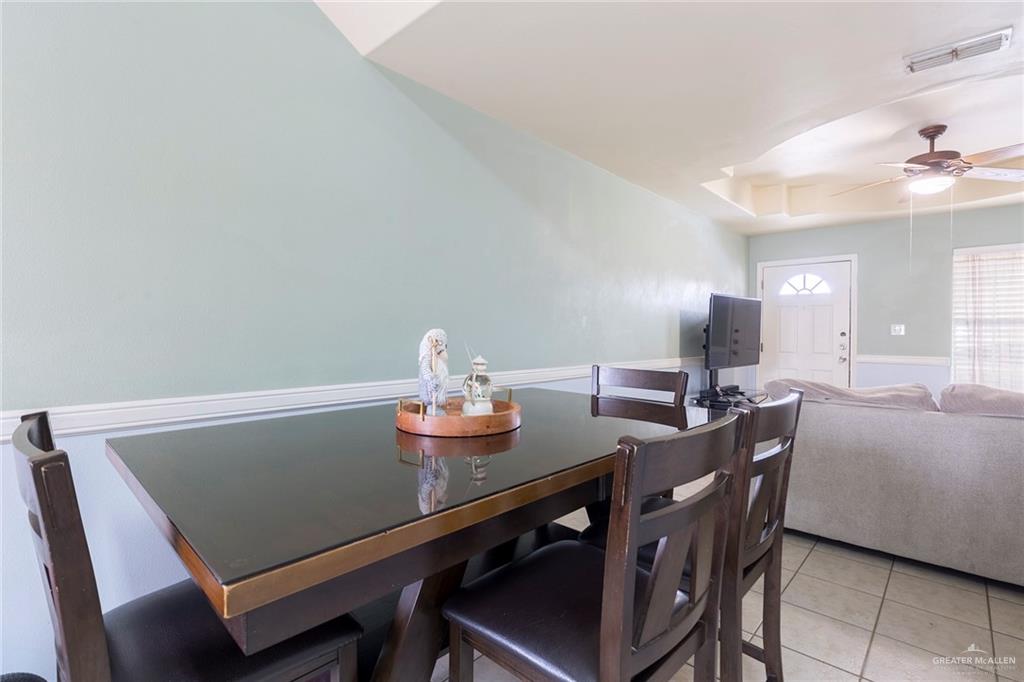 Photo 3 of 1502 Diamond Avenue
