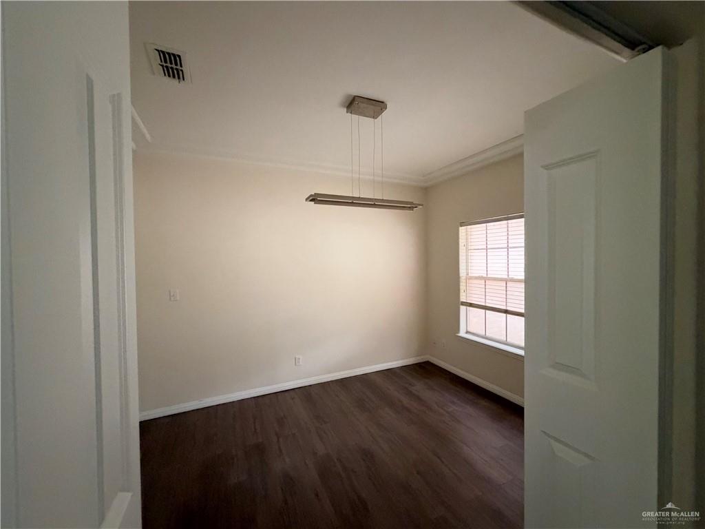 Photo 4 of 3302 Santa Rita Street