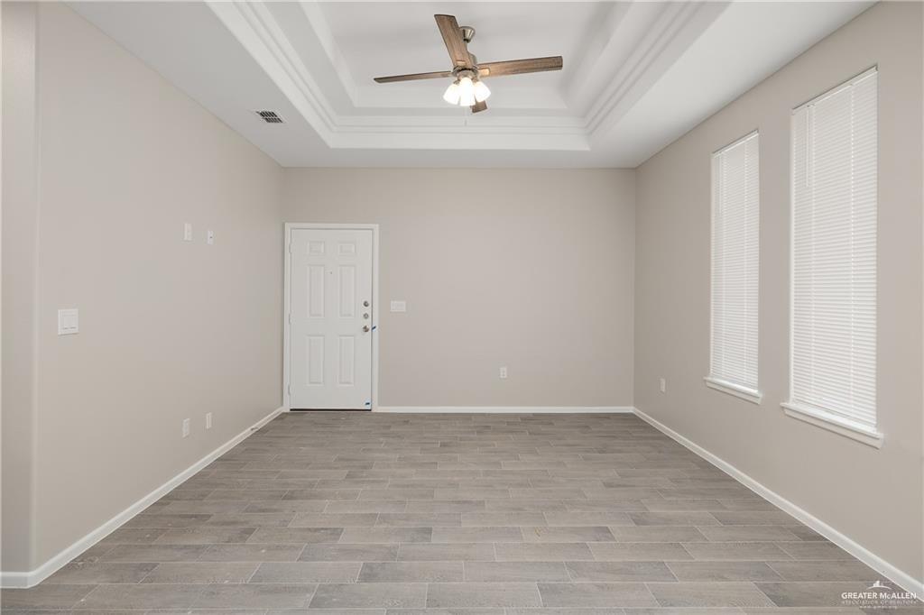 Photo 14 of 2708 Harrison Avenue #3
