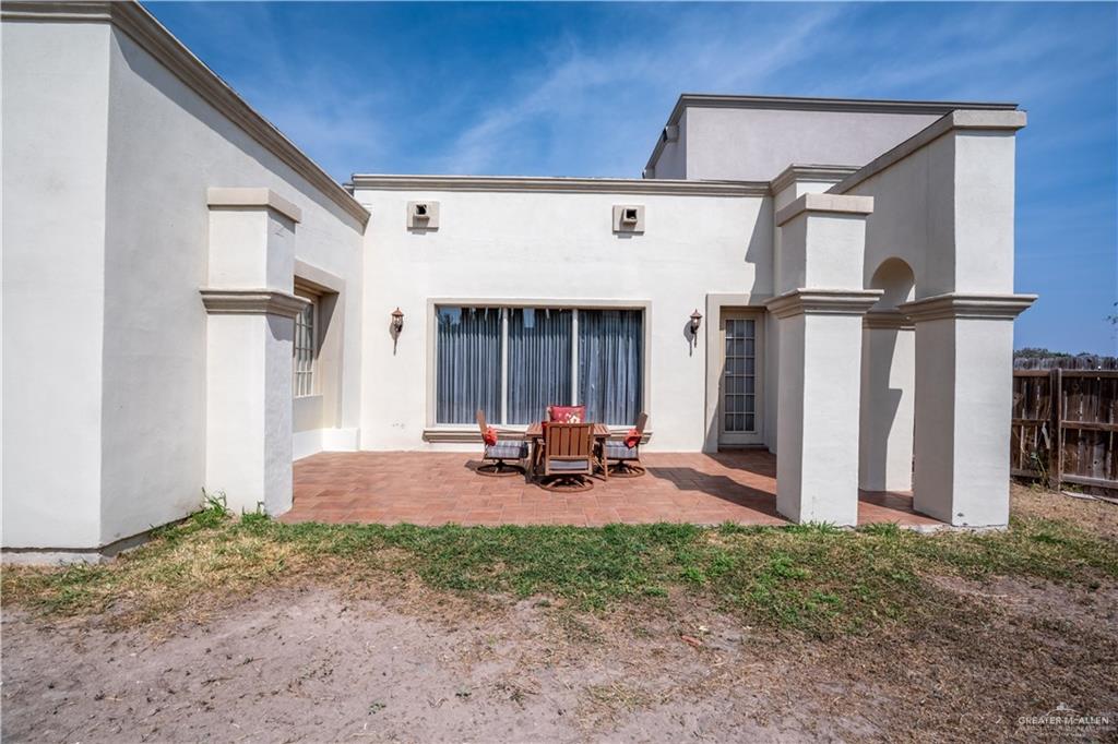 Photo 4 of 1104 Frio Street