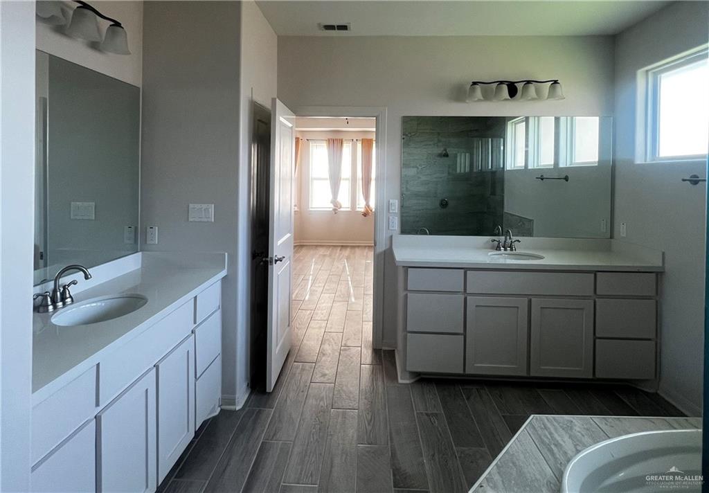 Photo 9 of 14419 Chalk Ridge Drive