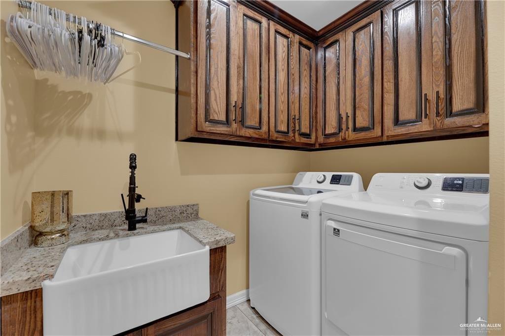 Photo 16 of 1116 Prado Drive