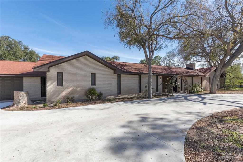 Photo 1 of 10864 Glasscock Road, Mission